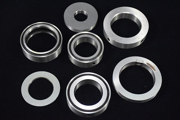 Lâmina de corte rotativa redonda de alta precisão Lâmina de borda de PVC Lâmina de corte de lâminas rotativas Máquina de corte de tubos de papel fita adesiva Máquina de corte Lâmina 21